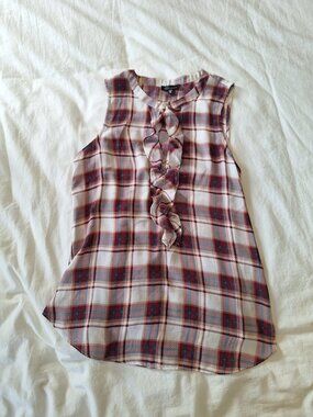 Red plaid sleevless summer shirt